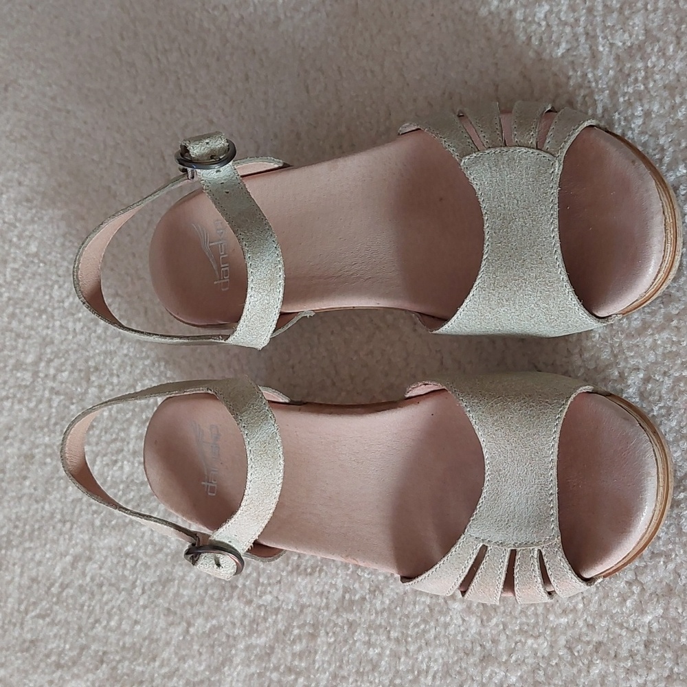 DANSKO, Size 39 (8.5-9), Lt Green, 2.5"H, Leather Ankle Strap Sandal
